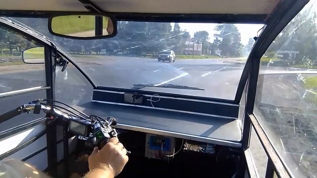 Поездка на веломобиле по делам. Светит солнце и дует с? смотреть онлайн