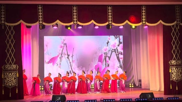 Корейский танец с веерами смотреть онлайн