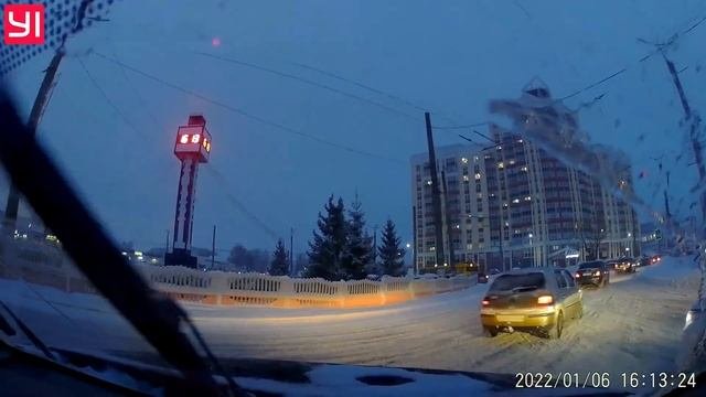 Гениальный проезд кольца.