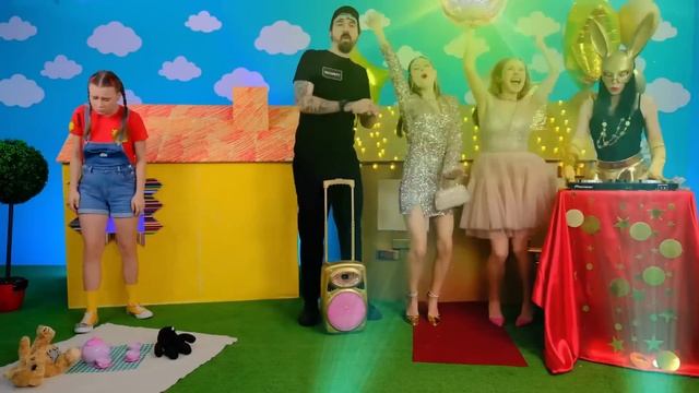 Большая Средняя или Маленькая тарелка Челлендж  Сума