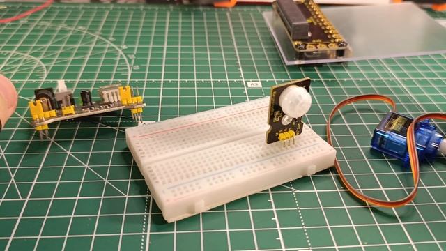 Проєкт | Автоматичне відкриття дверей | Датчик руху | С? смотреть онлайн