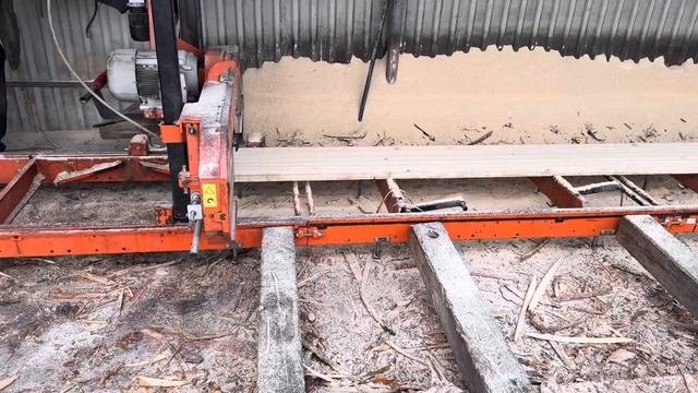 Как заготовить декоративные ламели для потолка