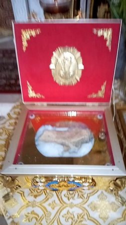 Черногория. Тиват. Православная церковь. Убранство. Мощи Святого. 23 мая 2025.