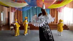 Танец "Цып-цып-цып, мои цыплятки" мини-центр и предшкол?