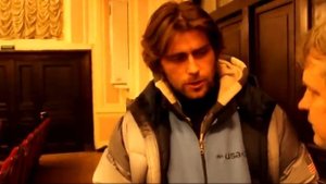 Держал Милу на руках и благодарил. Петр Чернышев вперв