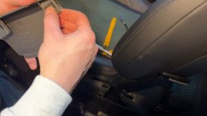 Как снять переднее кресло/сиденье водителя или пассаж
