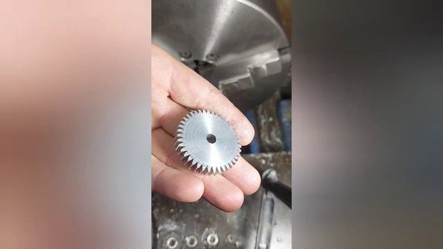 Изготовление шестерни для сервопривода. смотреть онлайн