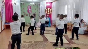 танец мальчиков на 8 марта подготовительная группа