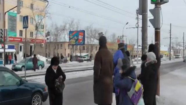 Нарушение ПДД пешеходами.avi смотреть онлайн