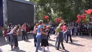 1 сентября 2018 год  Танец первоклассников
