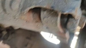 Ниссан Дизель. Замена серьги и пальцев задней рессоры