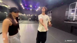 СТРИМ МИЛАНЫ НЕКРАСОВОЙ И ЖЕНИ ЛИЗОГУБА. УРОК ТАНЦЕВ (?