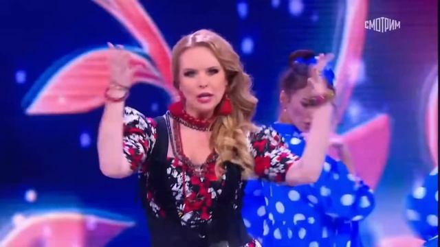 Хабиб и Варвара "Кадриль" с песней "Ягодка-малинка". 🎉? смотреть онлайн