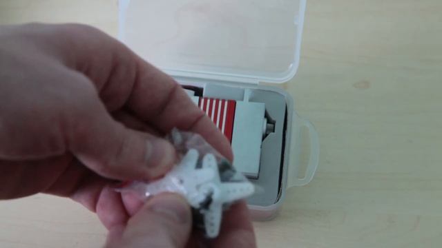 Быстрый взгляд на сервопривод Trackstar TS-940 HG смотреть онлайн