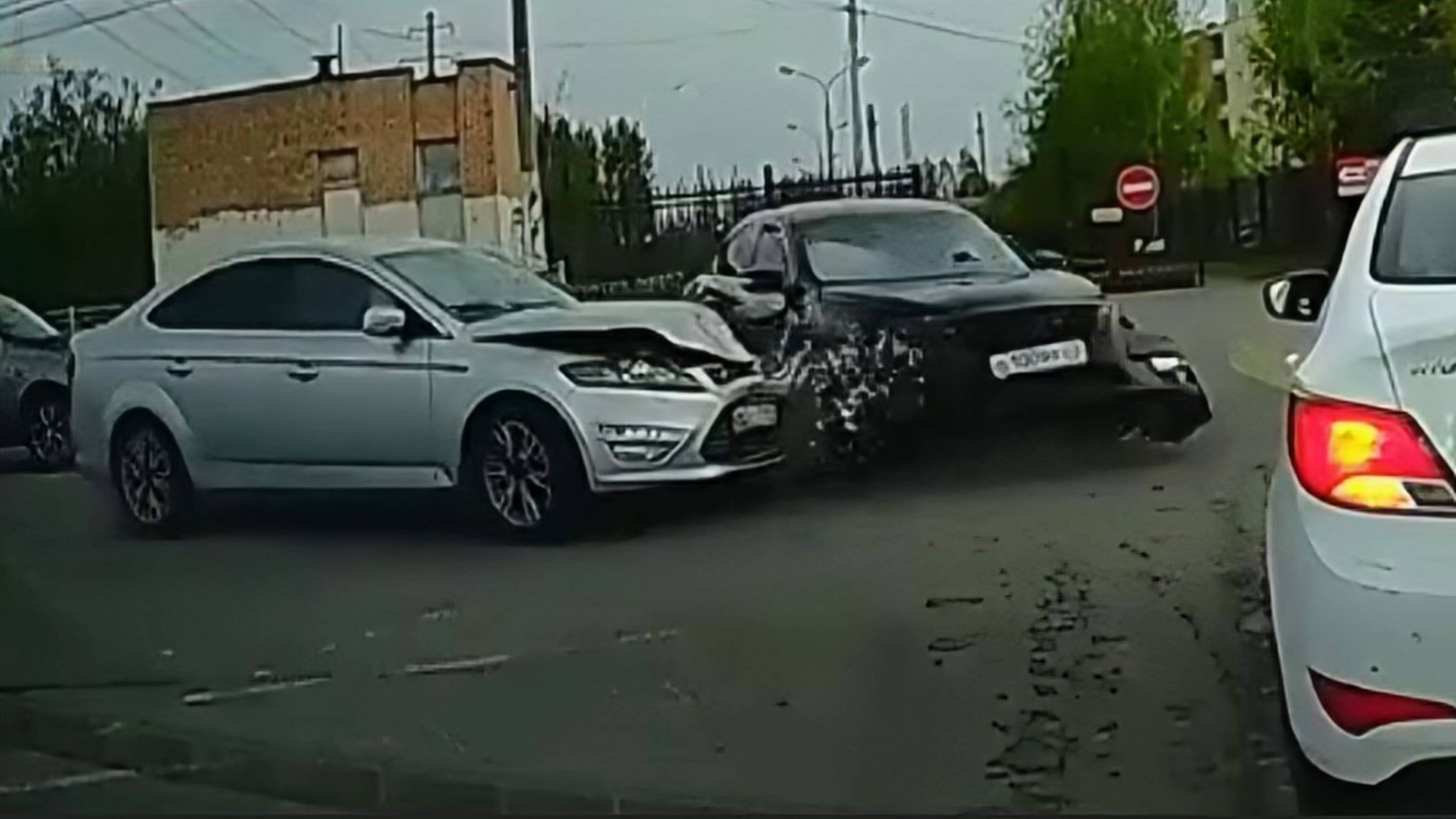 Подборка Аварий и ДТП, а ёжик оказался умнее ‼️😀