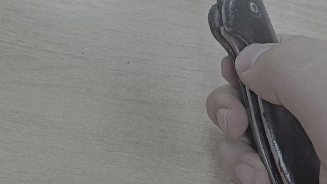 Нож