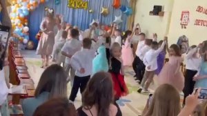 Сиреневый вальс на выпускном в Детском саду  гр. Чайка