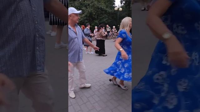 7.09.24г..."НРАВИТСЯ МНЕ"... Банд Одесса... звучит на танцпол? смотреть онлайн