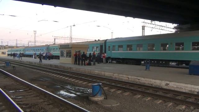 ЖД вокзал Караганды 2018 и памятник Сатпаеву