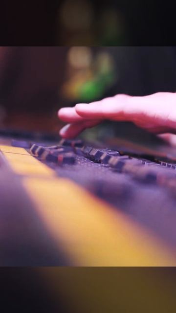 Уникальная выставка ЗВУКА и СВЕТА #shorts #ddmsound смотреть онлайн