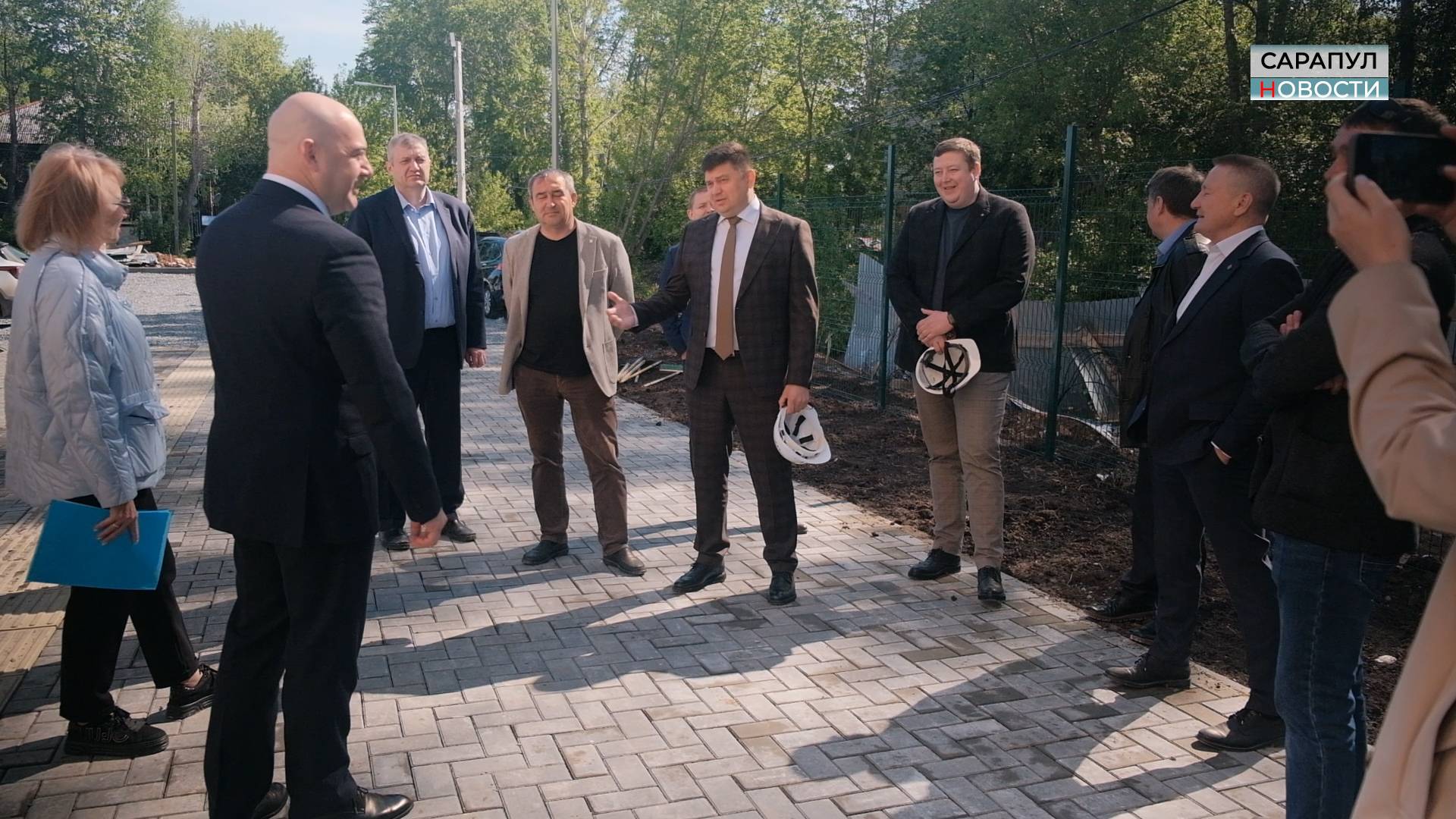 Представители республиканской власти посетили Сарапул
