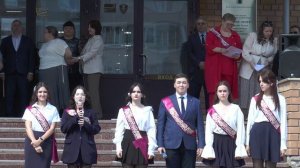 Директор, можно еще на два годочка?