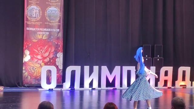 Лекомцева Стефания "Синий платочек". Патриотический т? смотреть онлайн