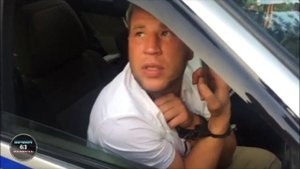 Пьяный водитель искусал полицейского и "избил" патрул?