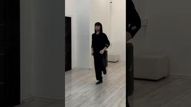 Уроки мужской лезгинки. Школа Ларам Макки Сагаиповы. М