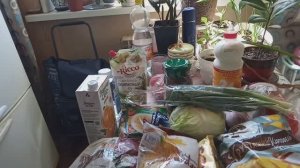 Закупка продуктов и пересадка растений