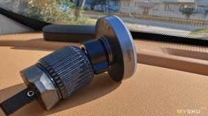 Беспроводная зарядка для авто с поддержкой MagSafe Ugreen W525