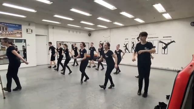 Tap Dance Combination - "Selah" (1) - 8-й и 9-й классы ШСХ РГ ДДМ смотреть онлайн