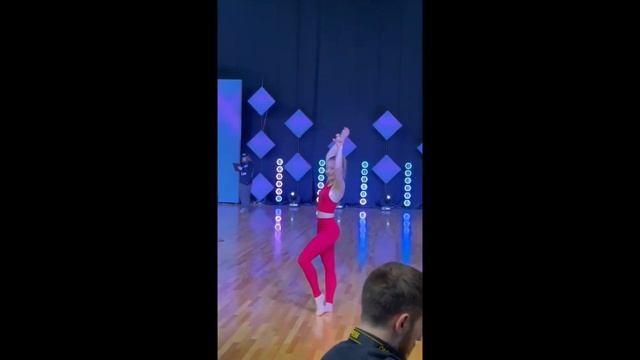 Спортивная хореография (диско). Соло Юниоры 1 Первые ша смотреть онлайн