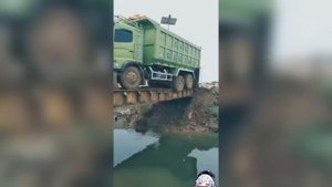 ПРИКОЛЫ ПРО ДАЛЬНОБОЙЩИКОВ 2025 – Фуры, Дальнобой, Груз?