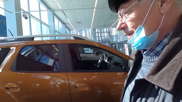 Новый Дастер (Duster). Осмотрели и Измерили Внутри перед Тест -Драйвом. смотреть онлайн