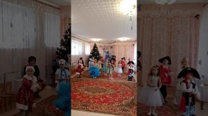 Новогодний танец-вход в подготовительной группе