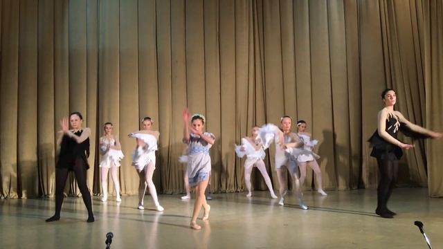 "Ideal Dance Family" (г.Киев), Танец "Душа" смотреть онлайн