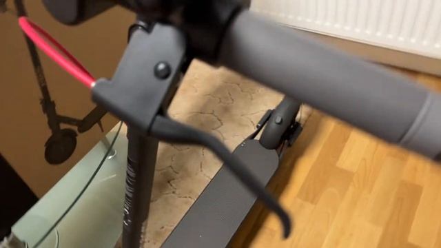 Xiaomi Electric Scooter 4 Lite - хороший бюджетный электросамокат