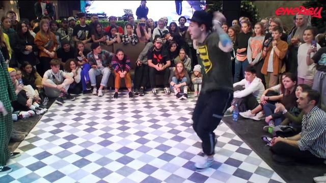 Анка VS Sonic смотреть онлайн