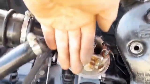 Могут ли чернеть свечи из-за форсунки моновпрыска. Опе смотреть онлайн