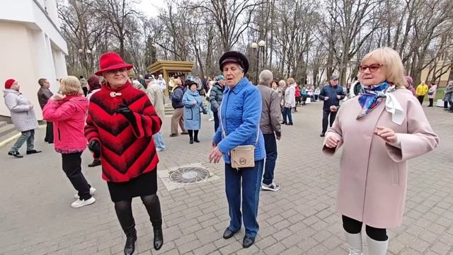 13.04.25г..."Вы такая, Красивая Очень"... звучит на танцполе ? смотреть онлайн