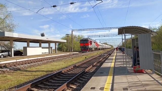 Очень приветливый! ТЭП70-0330 С ПАССАЖИРСКИМ ПОЕЗДОМ № 5 ? смотреть онлайн