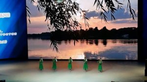 Как танцуют дети. Башкирский танец ребята детского лагеря Орлёнок танцуют весело и зажигательно.