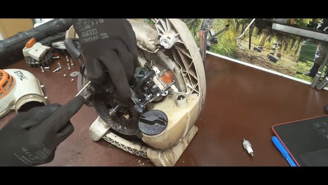 Бензинова духалка за листа ЩИЛ STIHL BG 86. смотреть онлайн