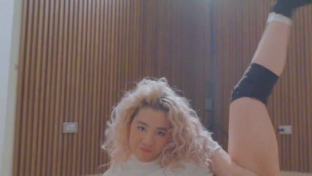 Добро пожаловать в отель соблазн Неон0536 | SEXY HEELS CHOREO BY SO смотреть онлайн