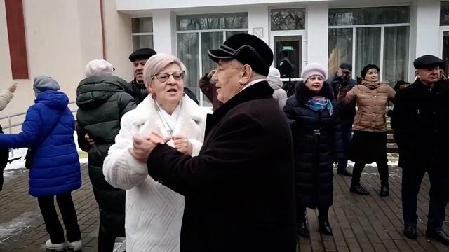 Сердце плачет и болит...... 01.03.25 Гомель парк Луначарског смотреть онлайн