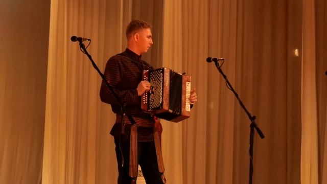 Udmurt dance / Удмуртский танец, Folklore ensemble "Shuldyr" (Шулдыр), Humahu? смотреть онлайн