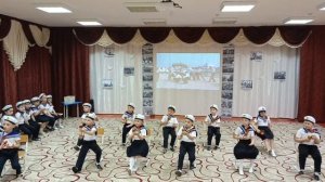 "Яблочко" ,оркестр ложкарей.старшая группа детского са