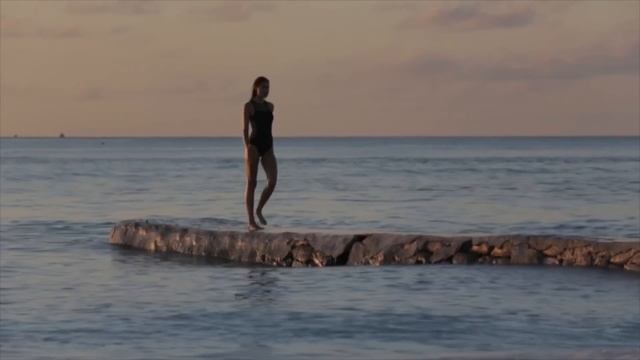 M&D Substance feat. Indre - Hold Me (Dapa Deep Remix) смотреть онлайн