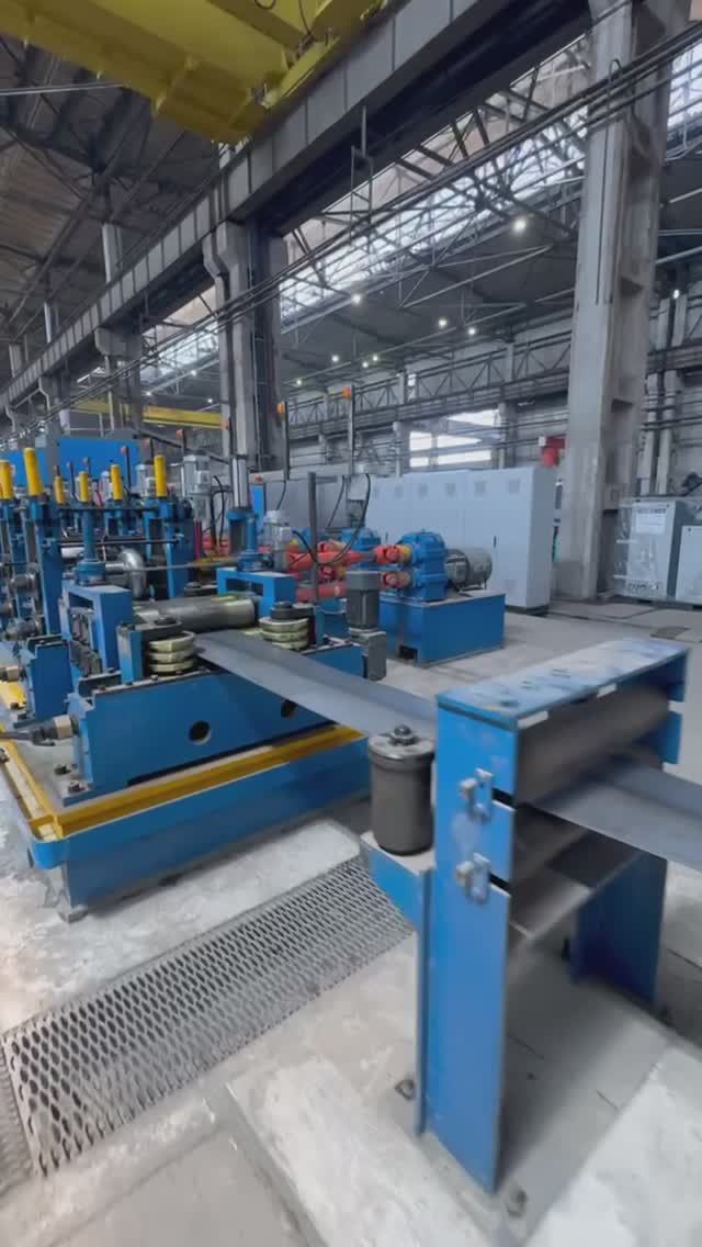 Стан 76-159 запущен в работу!
В прокате 100х100х3,0. Скорость 40 м/мин